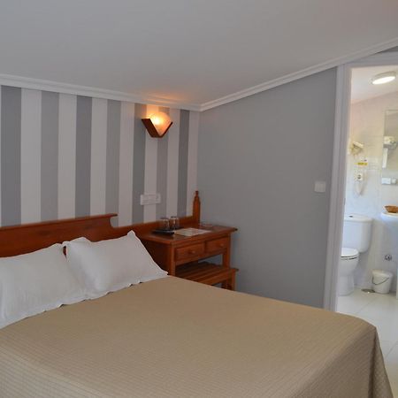 Hotel Piramide Πόρτο Νόβο Δωμάτιο φωτογραφία