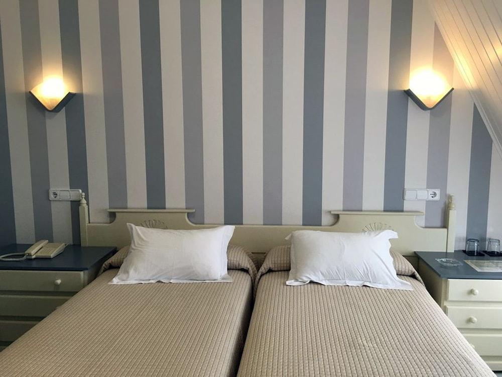 Hotel Piramide Πόρτο Νόβο Εξωτερικό φωτογραφία