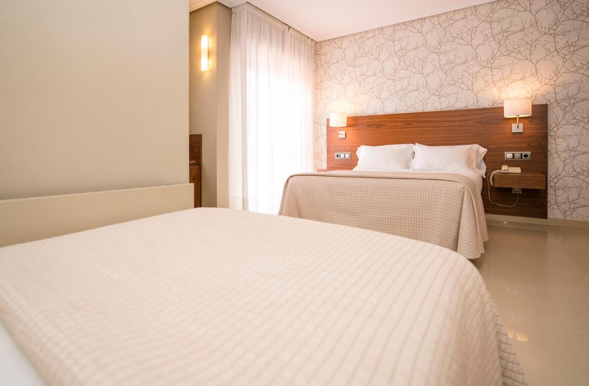 Hotel Piramide Πόρτο Νόβο Δωμάτιο φωτογραφία